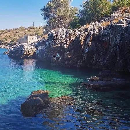 Dom wakacyjny Of Lagkadaki *