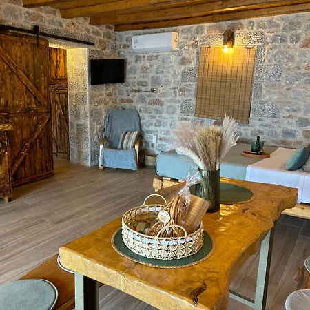 Of Lagkadaki 別荘 *